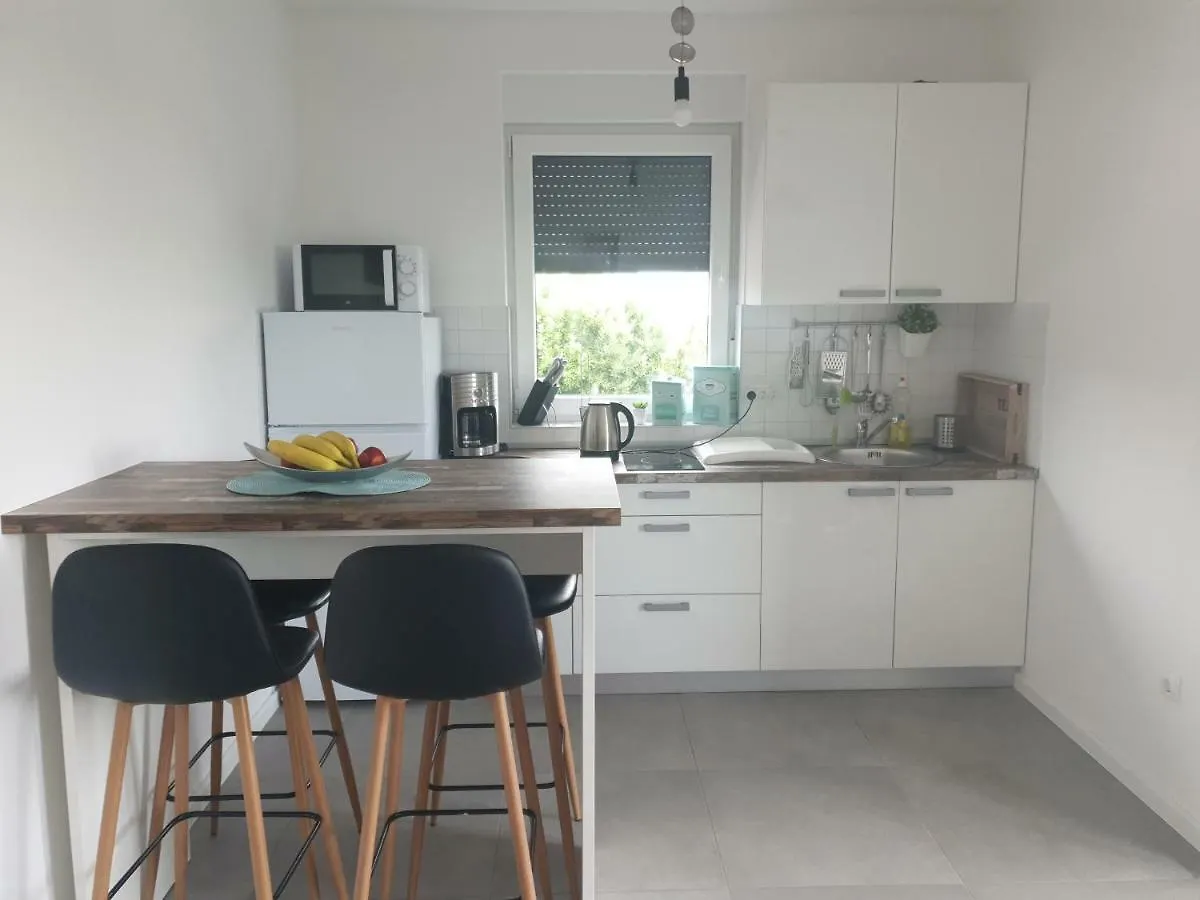 Apartment Black&White Krk Town